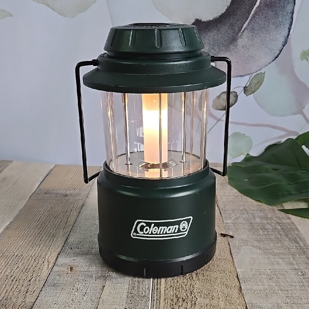 COLEMAN | Green Lantern Classic Outdoor Accent Light